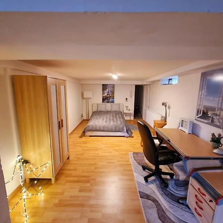 Souterrainwohnung Zentrale Lage In Detmold Eksteriør bilde