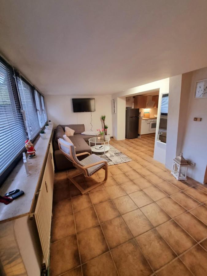 Souterrainwohnung Zentrale Lage In Detmold Eksteriør bilde